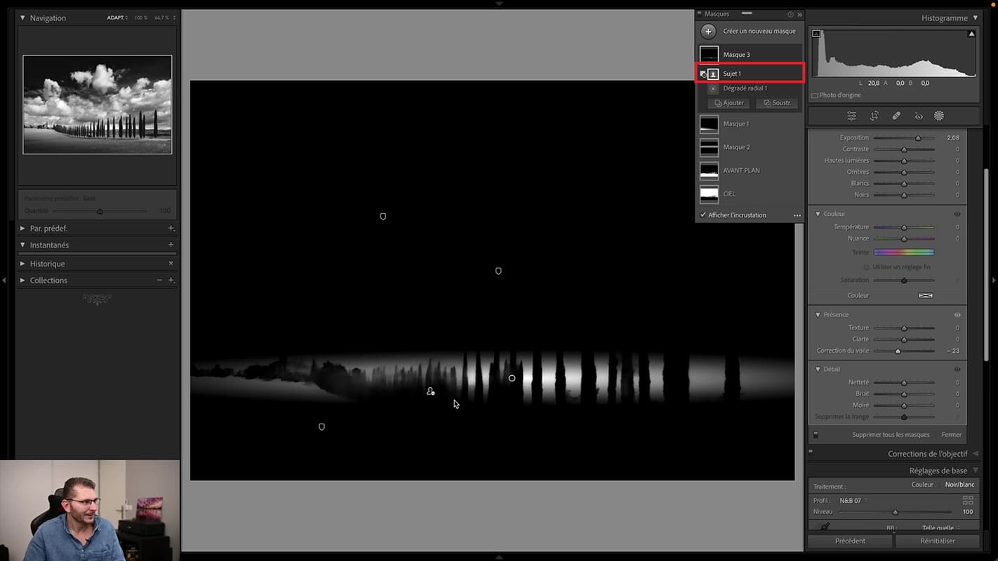 Soustraction des sujets sur la photo de paysage en noir et blanc dans Lightroom.