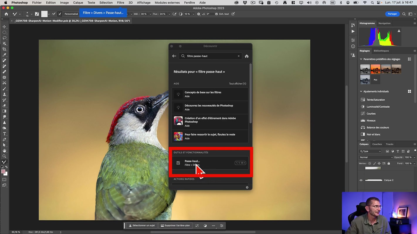 Recherche de filtre via l'onglet Aide de Photoshop.