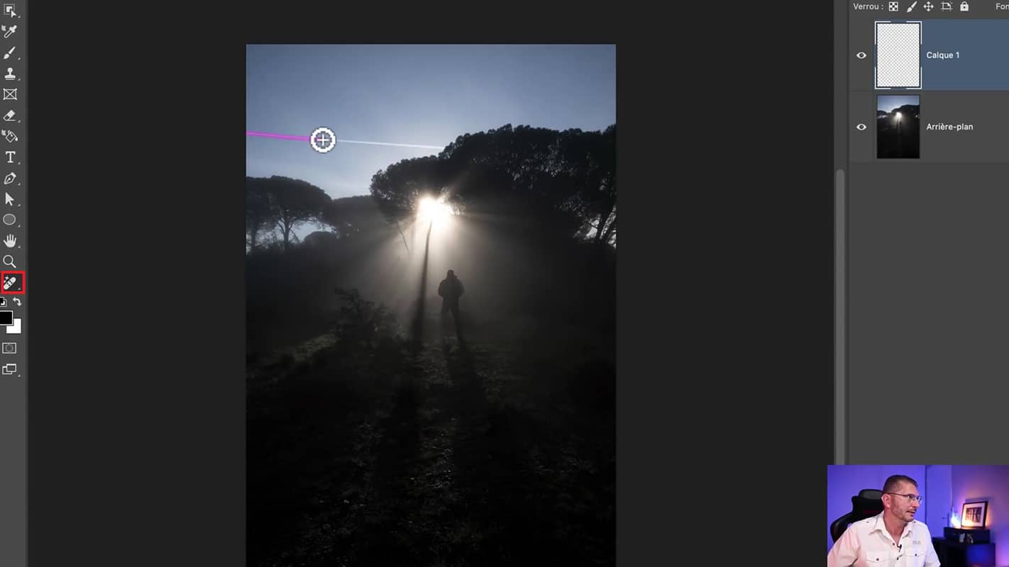 Suppression de la trainée d'avion à l'aide de l'outil Supprimer de Photoshop.