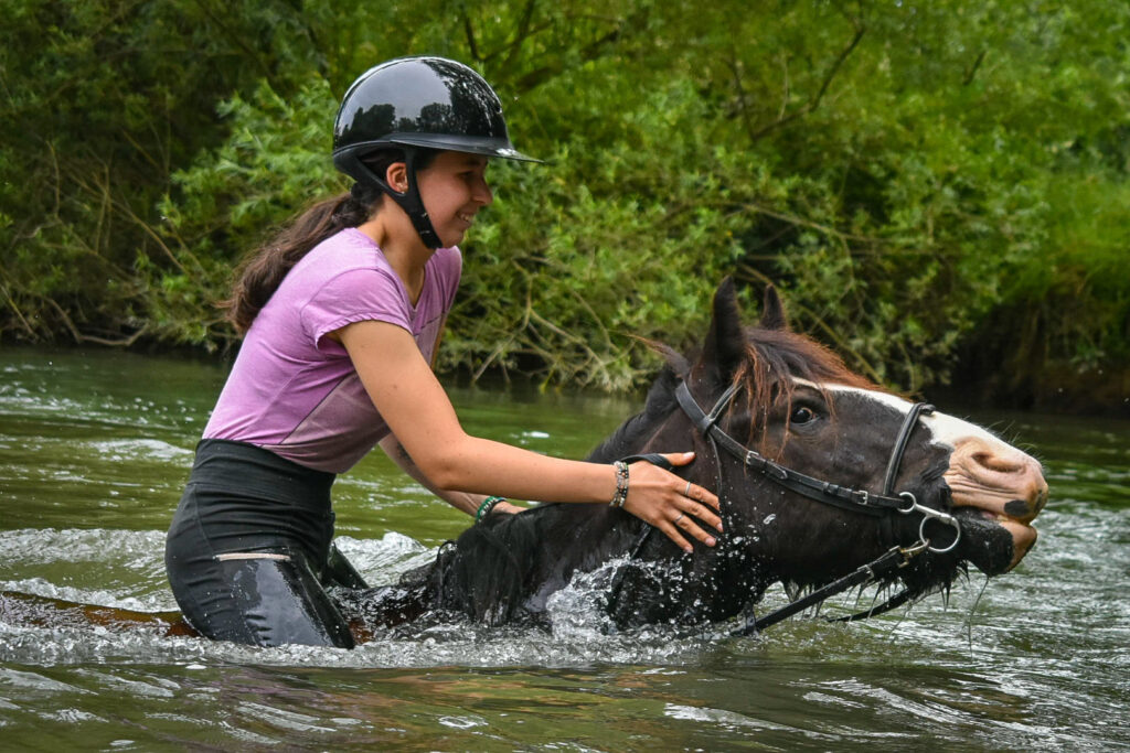 Photographie en été les modèles ont profité d'aller se baigner