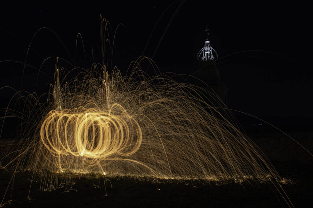 light paintingdevant le clocher