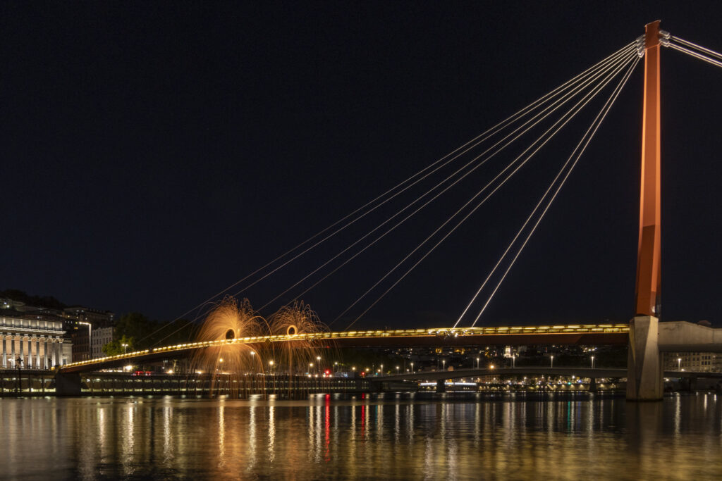 sur le pont de Saone