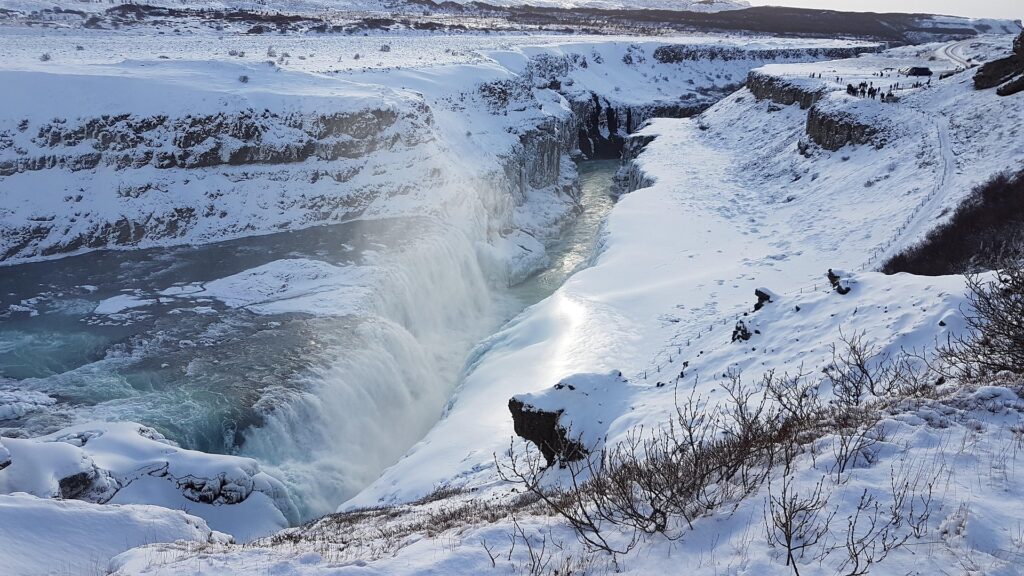 Cascade islandaise de Gulfoss avec tête d'ours :)