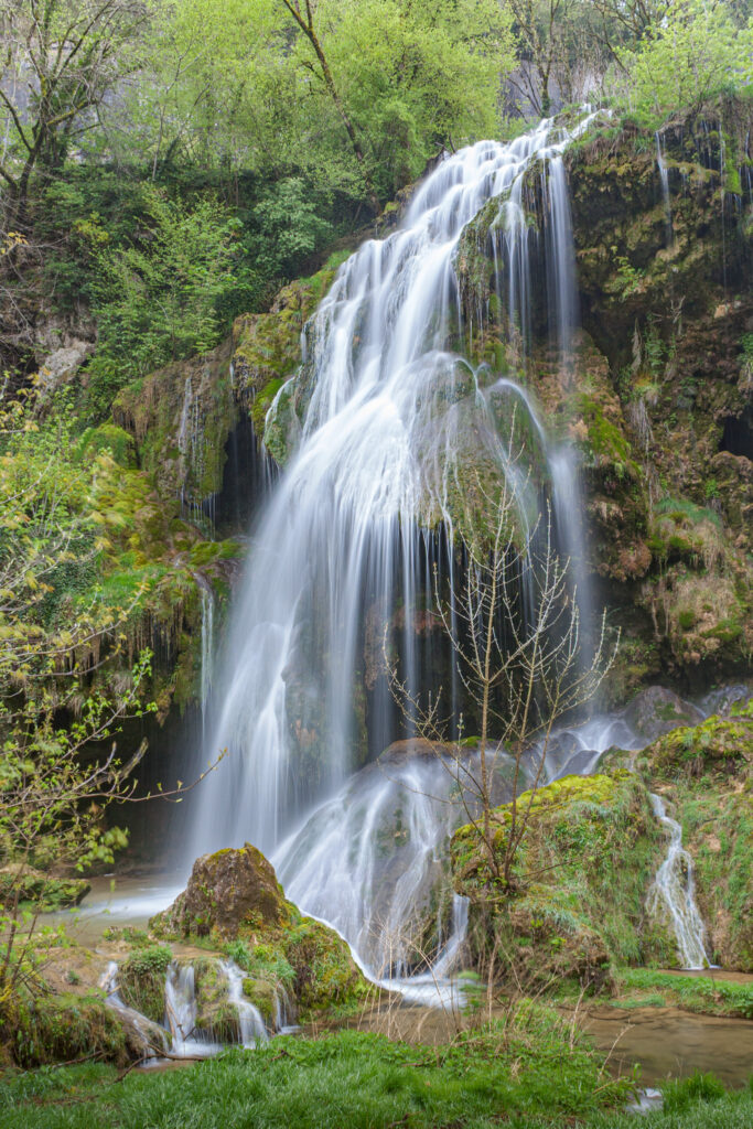 Beaumes-les-Messieurs en avril