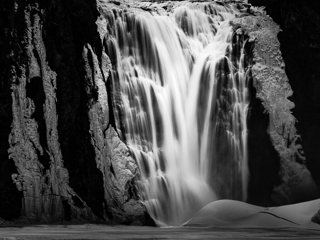"Sous le voile de Montmorency"