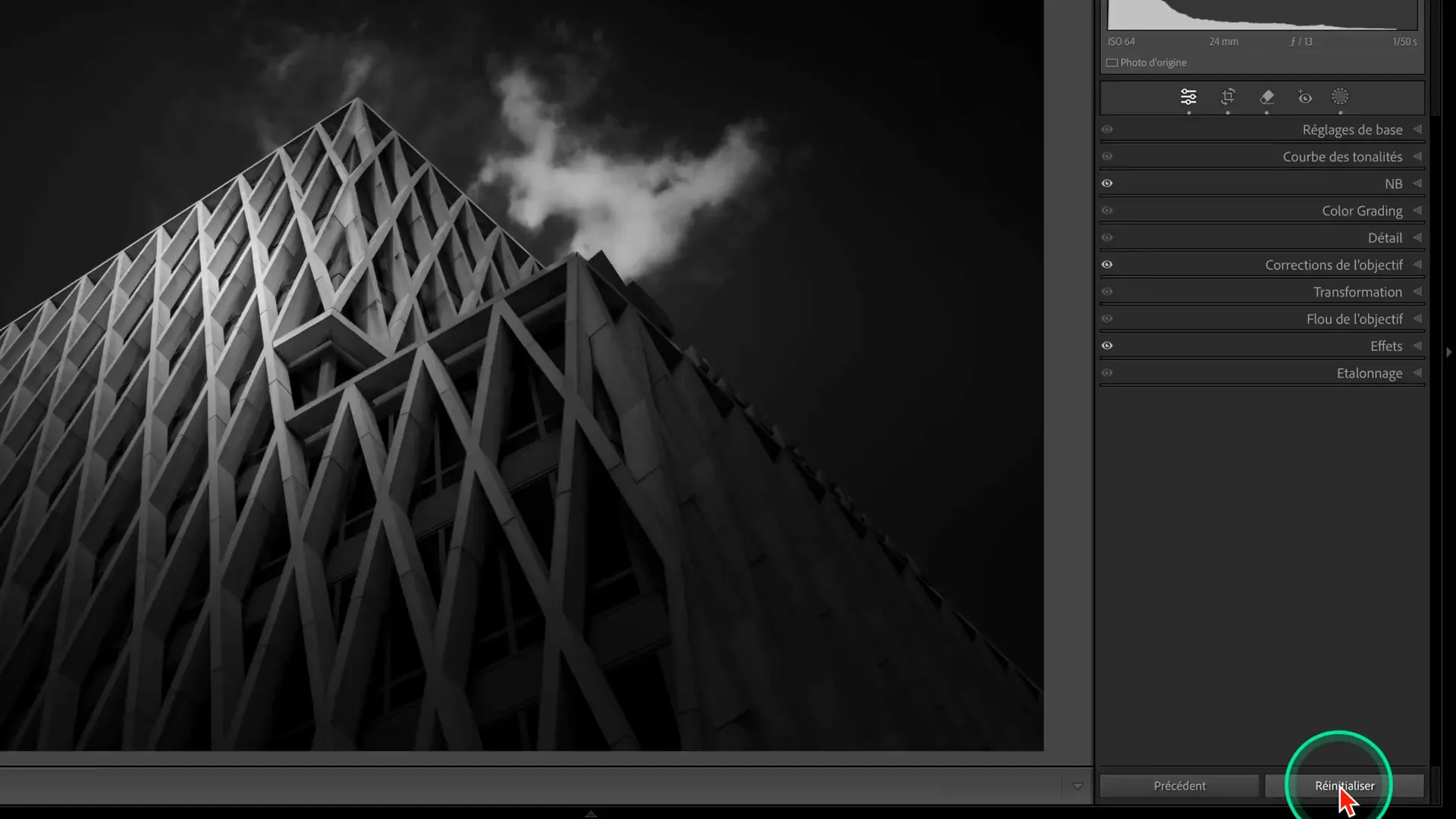 Interface Lightroom avec le bouton Réinitialiser mis en évidence