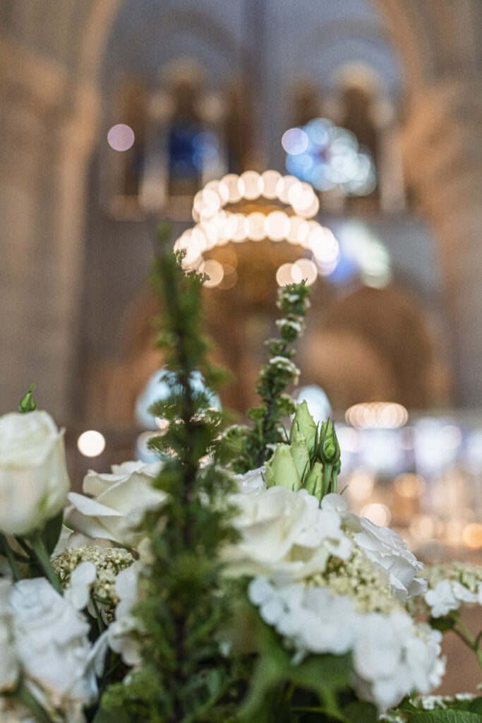 Bokeh dans cathédrale Paris