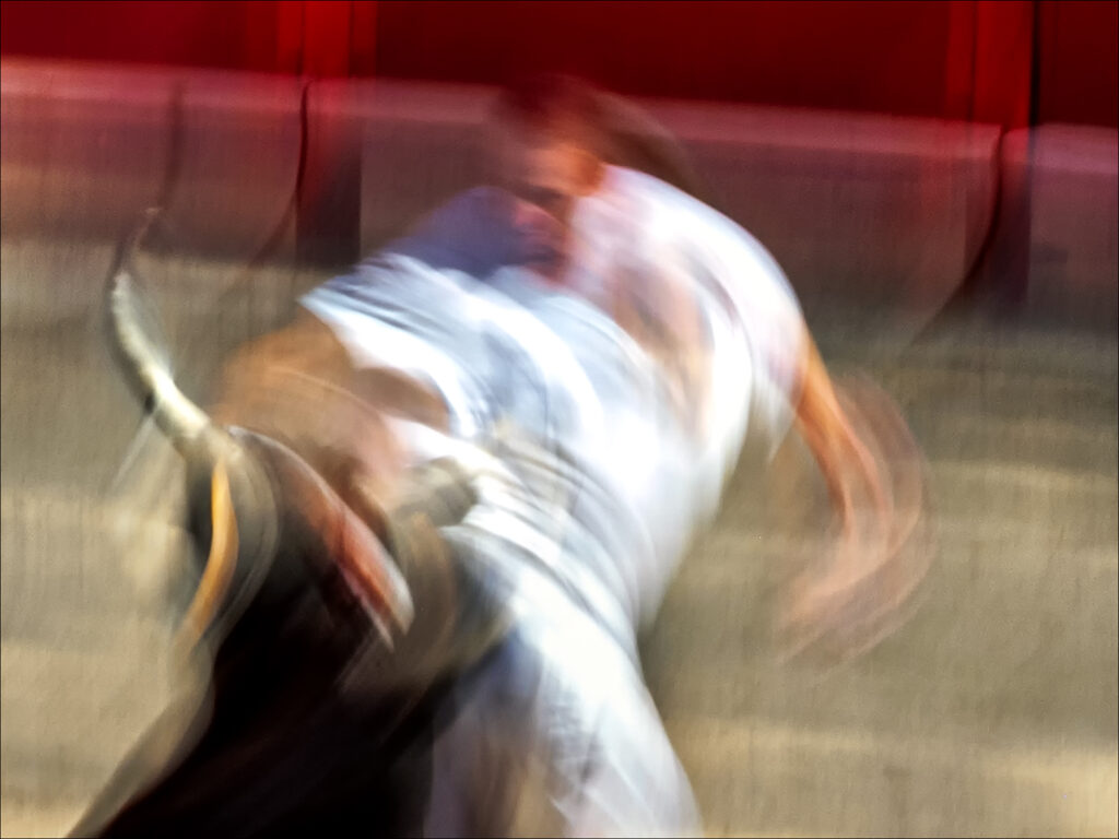 La danse du taureau et du raseteur