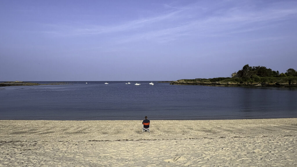 Seul sur le sable...