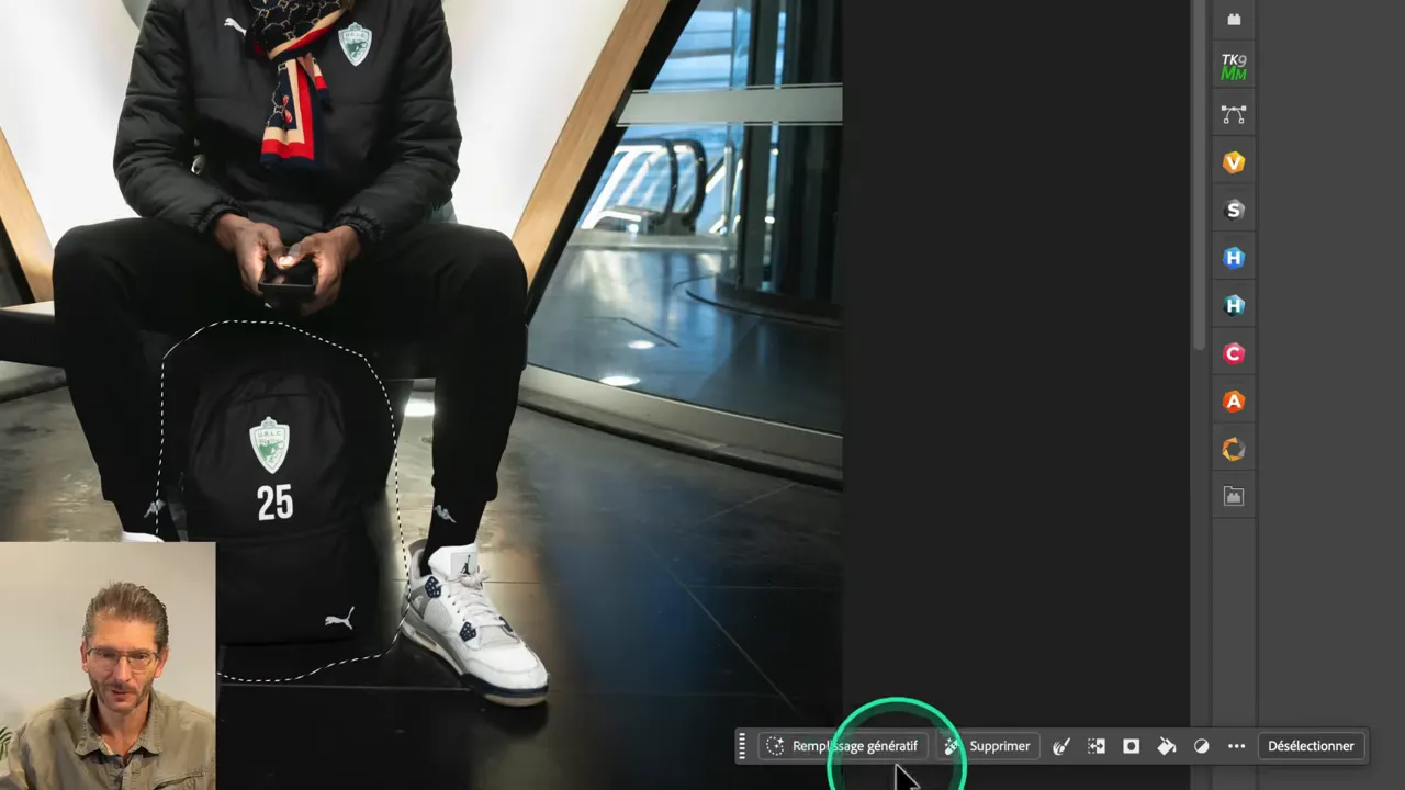 Sélection du sac à dos pour remplacement dans Photoshop 2026